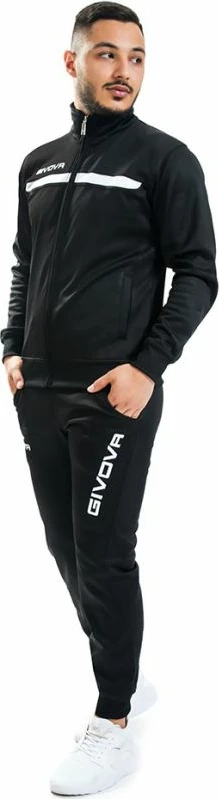 Trenerka Givova, bela in črna