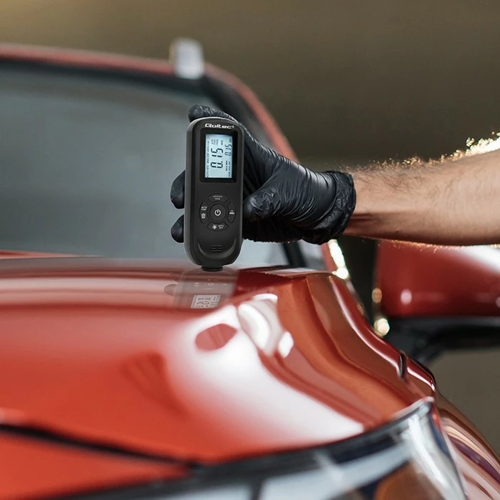 Merilec debeline barve Qoltec 50646, osvetljen LCD, 0–2000 μm, črn