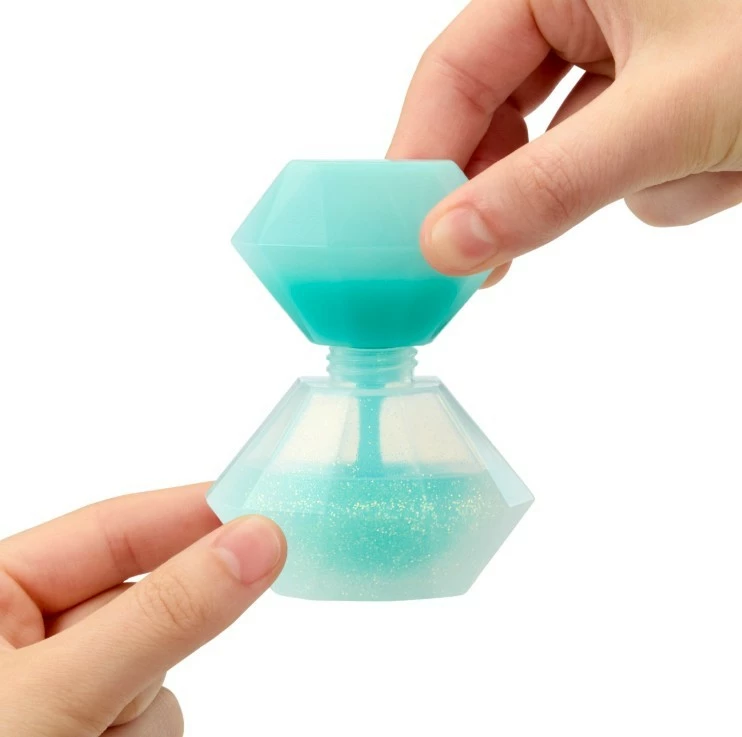 Princeska lutka, L.O.L. Surprise Princess Tots, MGA, 1 kos, obleka, ki spreminja barvo