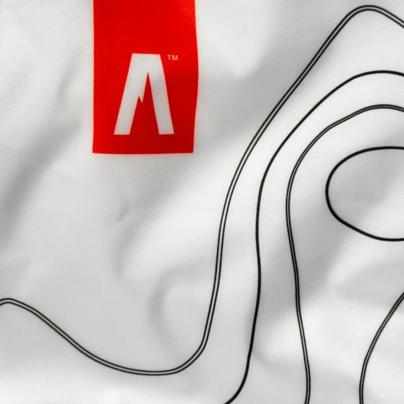 Večnamenski šal Chimney Alpinus Viki, bel