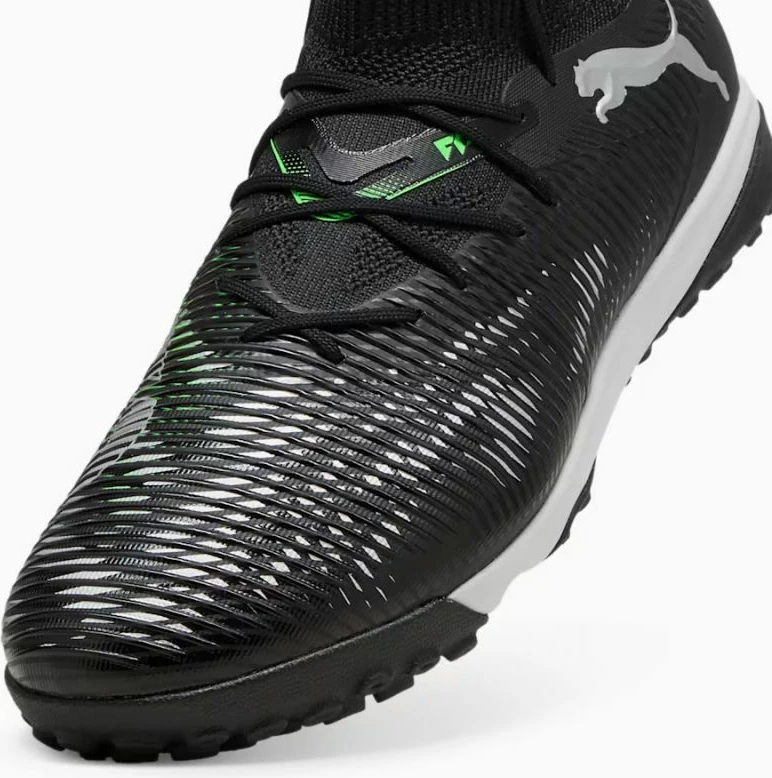 Futbalski čevlji za moške Puma, črni