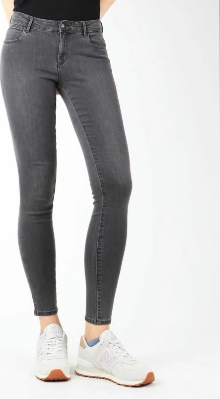 Ozke ženske hlače Wrangler, sive