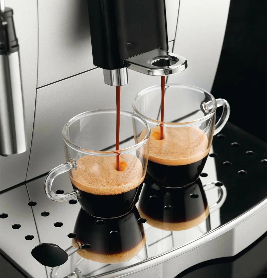 Popolnoma avtomatski espresso aparat De’Longhi ECAM 22.110.SB, 1,8 L, mleta kava in zrna, vgrajen mlinček, 1450 W, črn/srebrn
