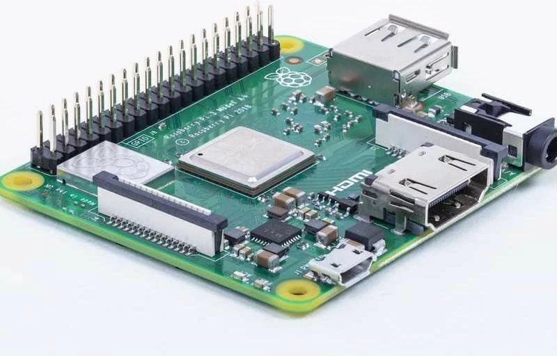 Mini računalnik Raspberry Pi Model A+, 1,4 GHz, 0,512 GB, Wi‑Fi, Bluetooth