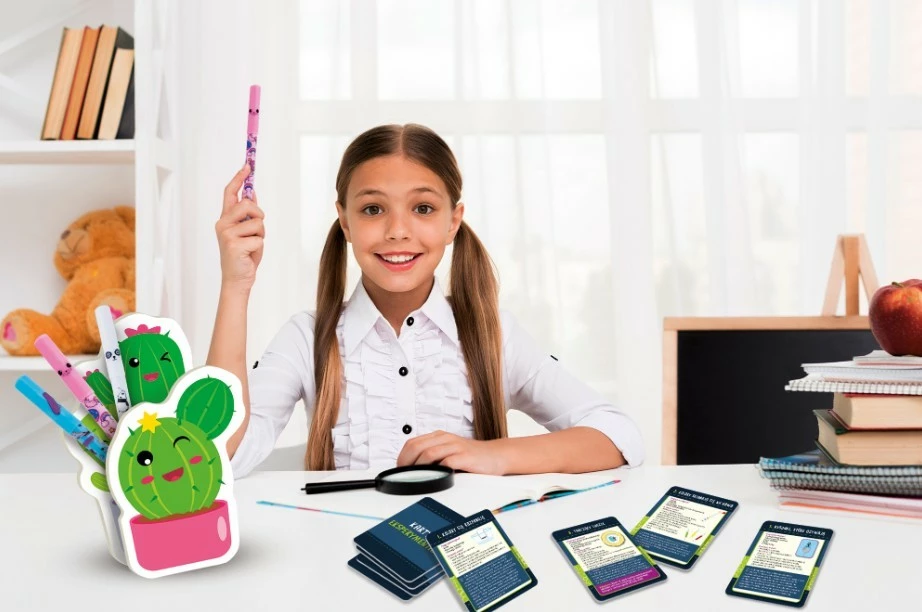 Set za ustvarjanje svinčnikov, Lisciani I'm A Genius, 304-PL107988, znanstveni komplet 7+, z nalepkami in stojalom v obliki kaktusa