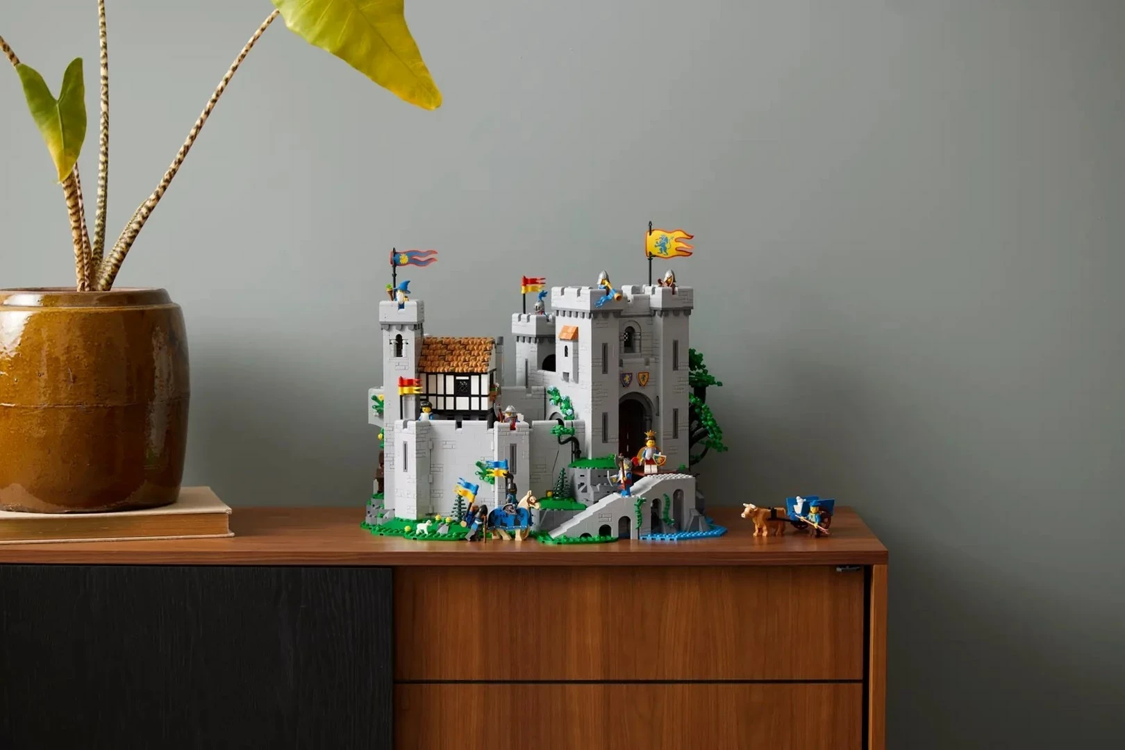 Model gradu Lion Knights' Castle, komplet LEGO ICONS 10305