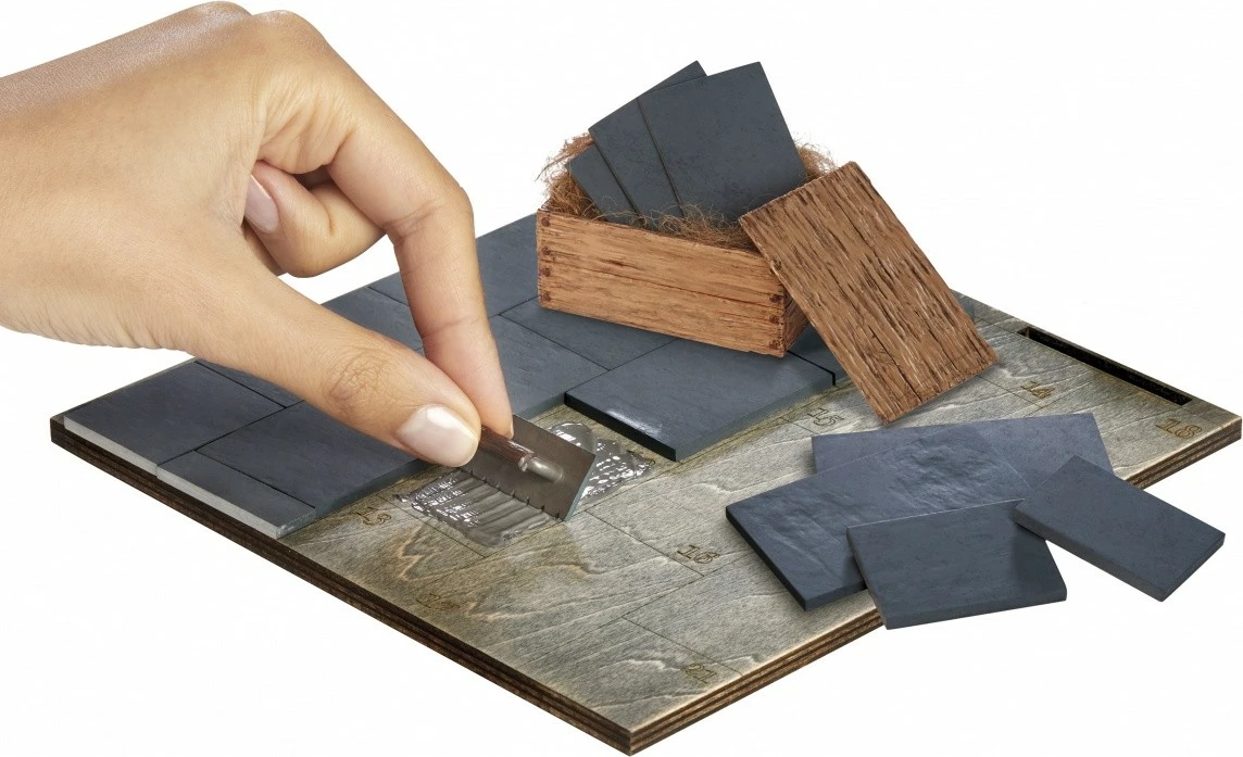 Set miniaturnih elementov Harry Potter, MGA Miniverse Make It Mini, več kot 100 kosov, plastika