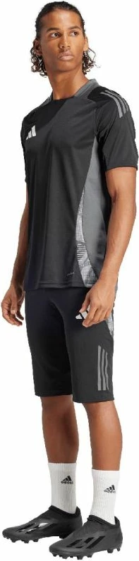 Kratek športni model adidas, črn