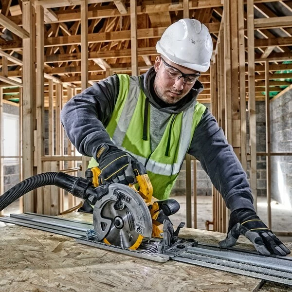 Rokna krožna žaga DeWalt DCS572NT, 18,4 cm, 5500 rpm, rumena