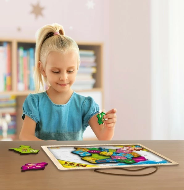 Izobraževalni magnetni zemljevid Poljske, Lisciani I'M A Genius 304-PL105496, lesen, z magnetnimi kosi, 7+