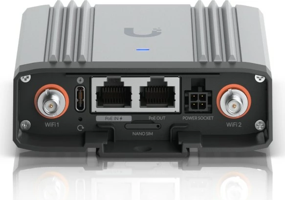 Industrijski mobilni usmerjevalnik z LTE Cat 4, WiFi, GPS, PoE Ubiquiti UniFi UMR-Industrial, črno-siv