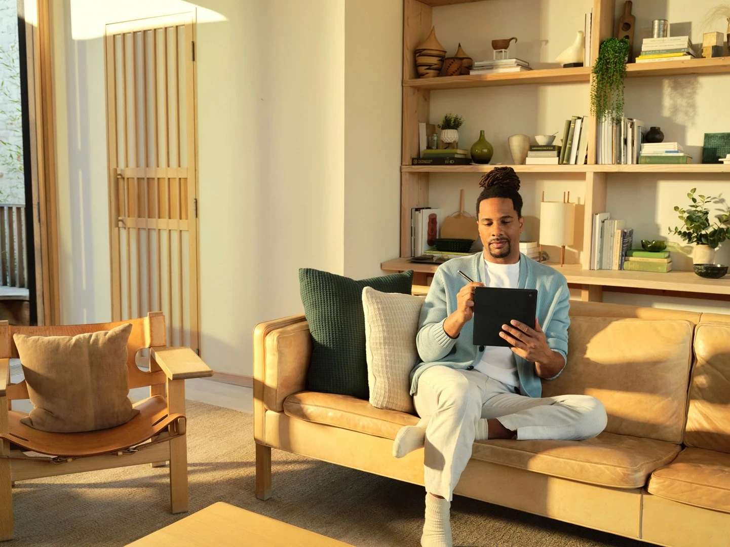 Elektronski bralnik Rakuten Kobo Elipsa 2E, na dotik, 32 GB, Wi‑Fi, črn