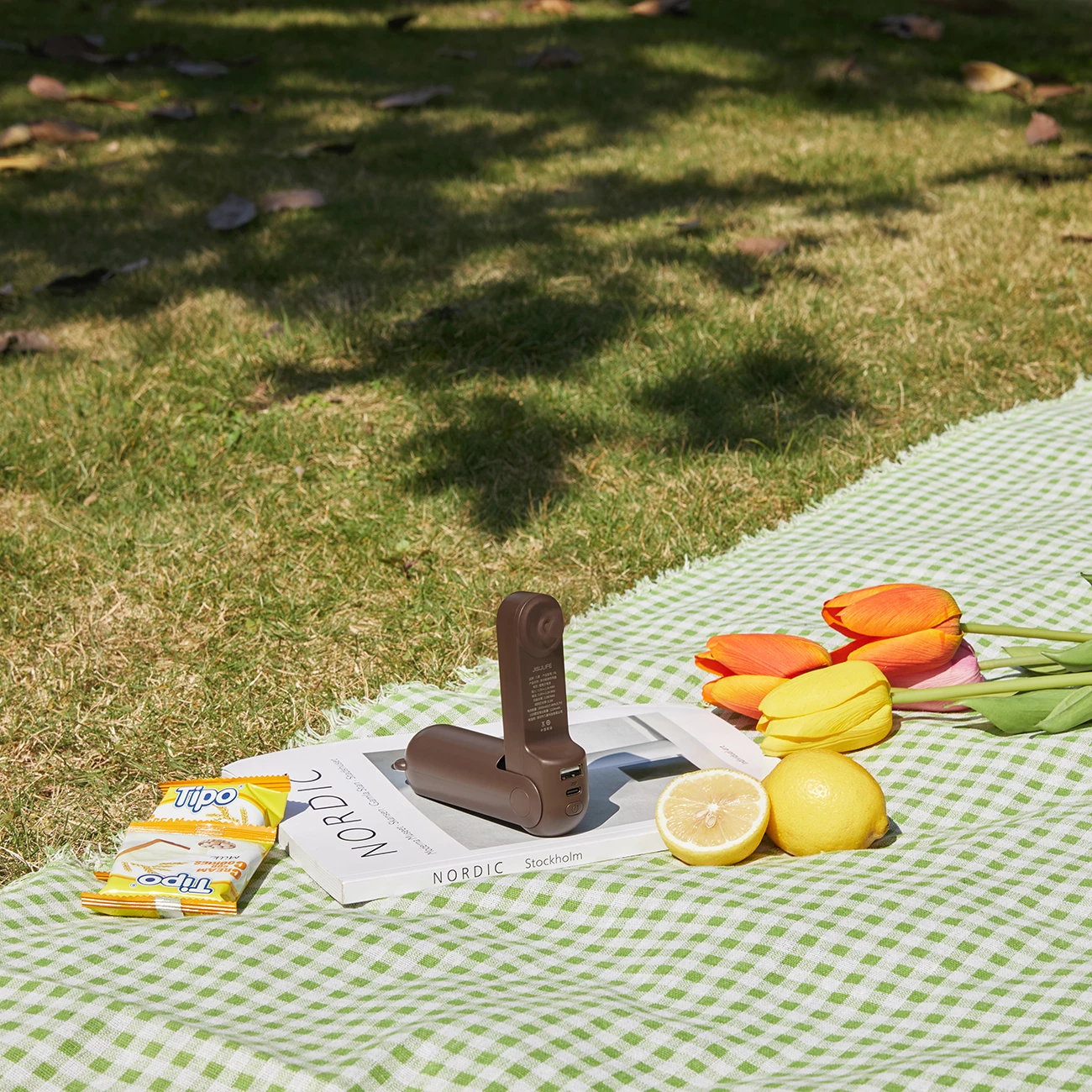 Prenosni ventilator Jisulife Life8, 2000 mAh, USB-C, power bank, rjav