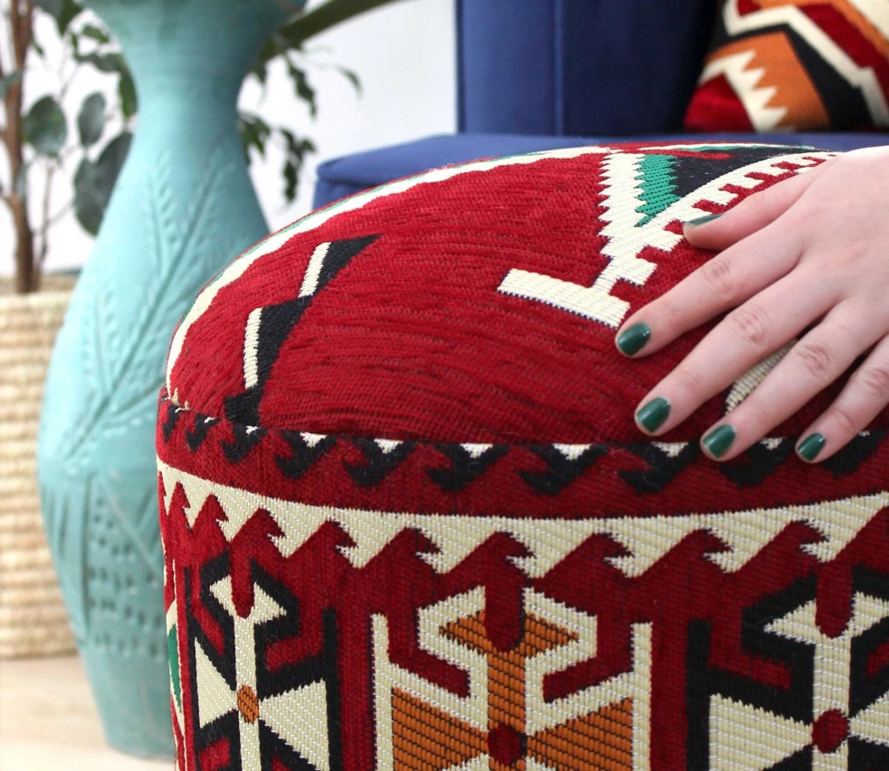 Orientalni puf Bozok v3, Atelier del Sofa, večbarven