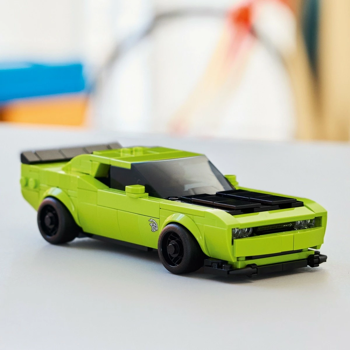 Model avtomobila Dodge Challenger SRT Hellcat, LEGO Speed Champions 77237, 390 kosov, zelen