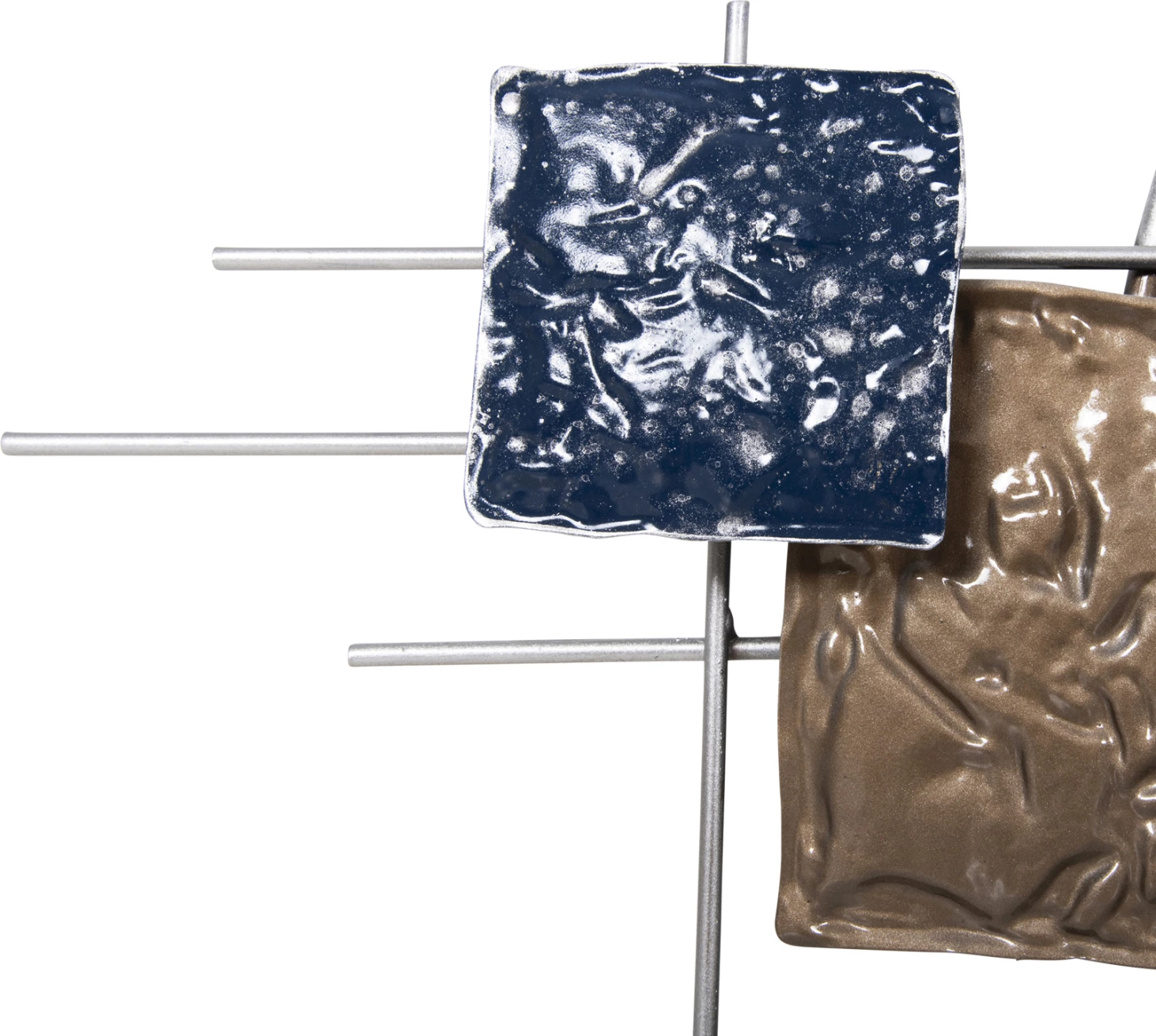 Stenska ura FH4209 kovinska v beli barvi s črnimi kazalci in številkami 92x51Hcm