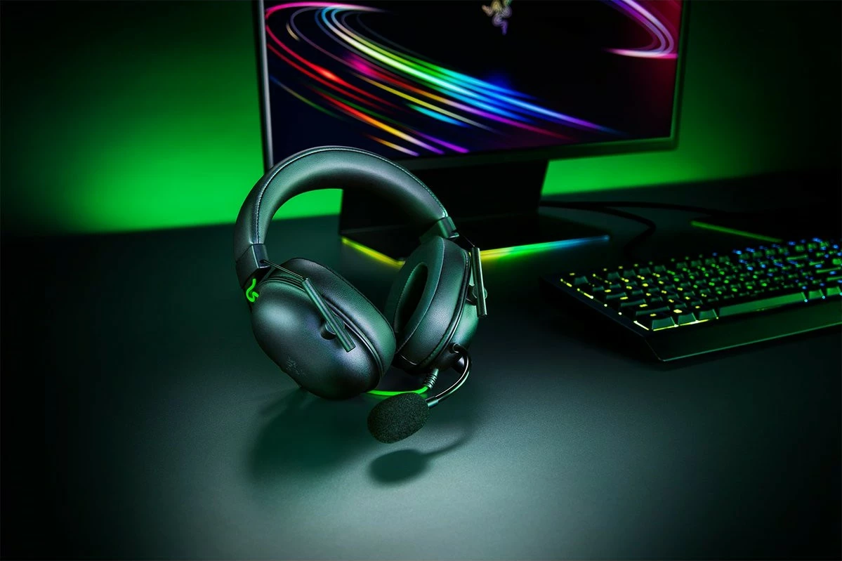 Gaming slušalke Razer Blackshark V2 X, žične, 12 - 28000 Hz, 270 g, črno-zeleno