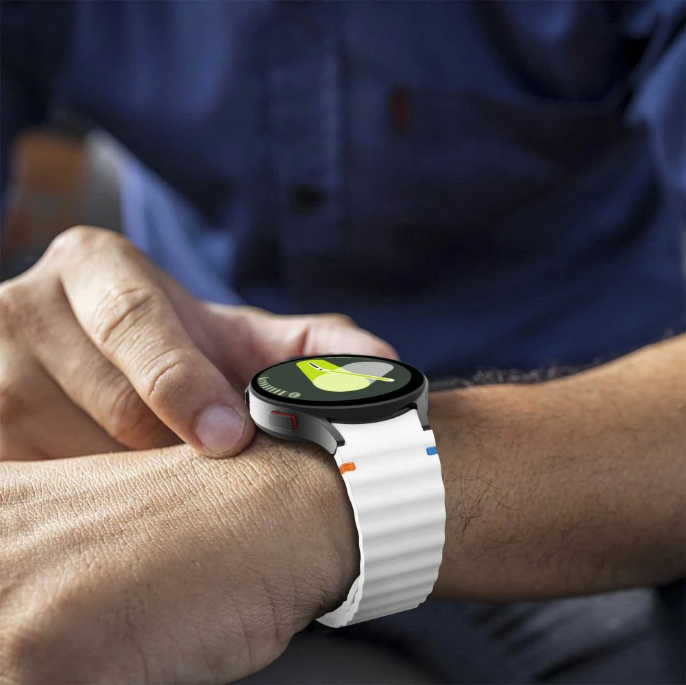 Silikonski pašček za pametno uro Samsung Galaxy Watch 4/5/5 Pro/6/7/FE, Tech-Protect, bel