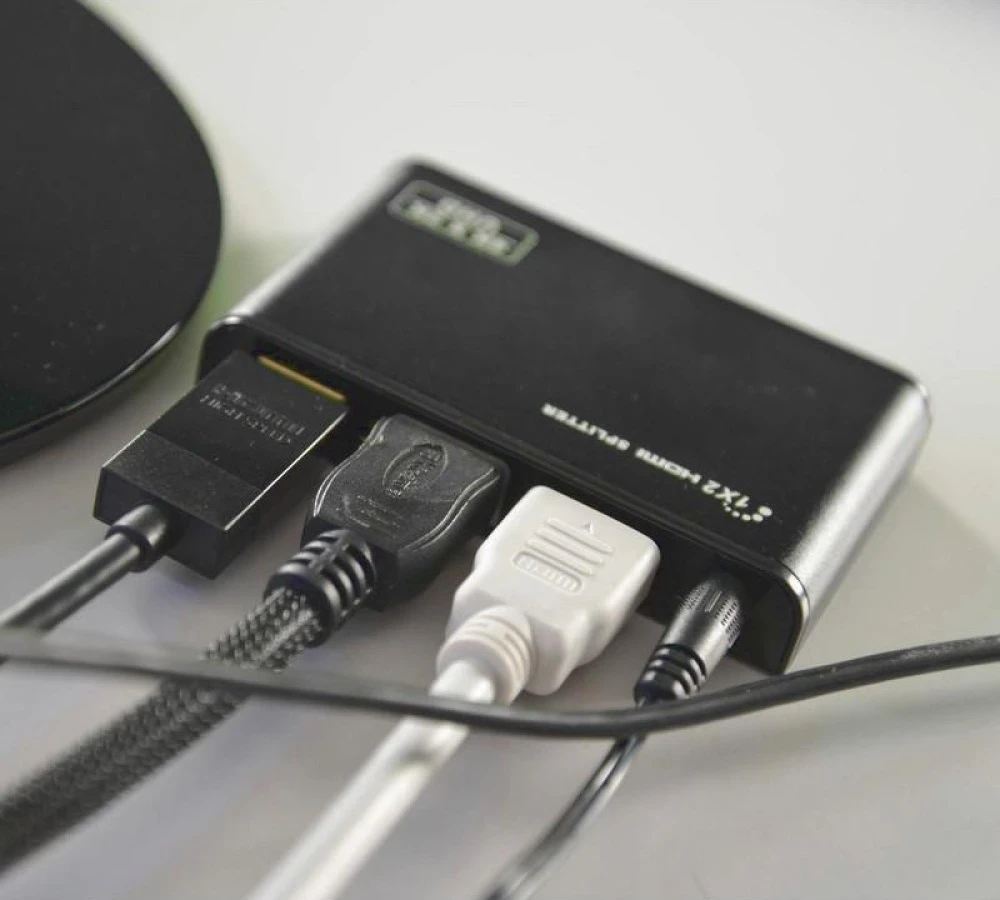 Razdelilec HDMI za 2 zaslona Techly IDATA HDMI2-4K2, 2x HDMI