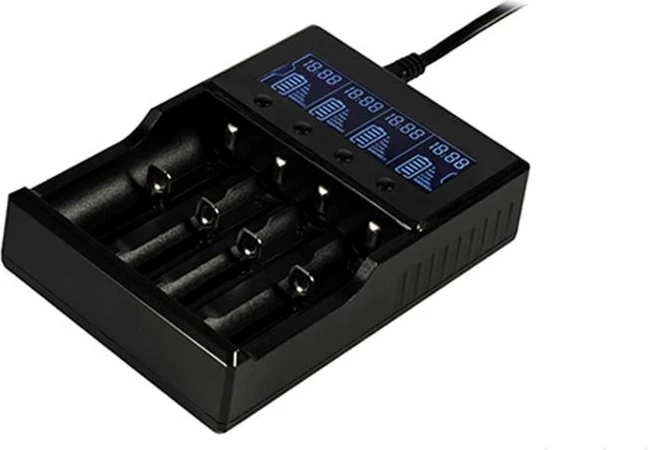 Polnilec baterij AceBeam A4 Charger, črn