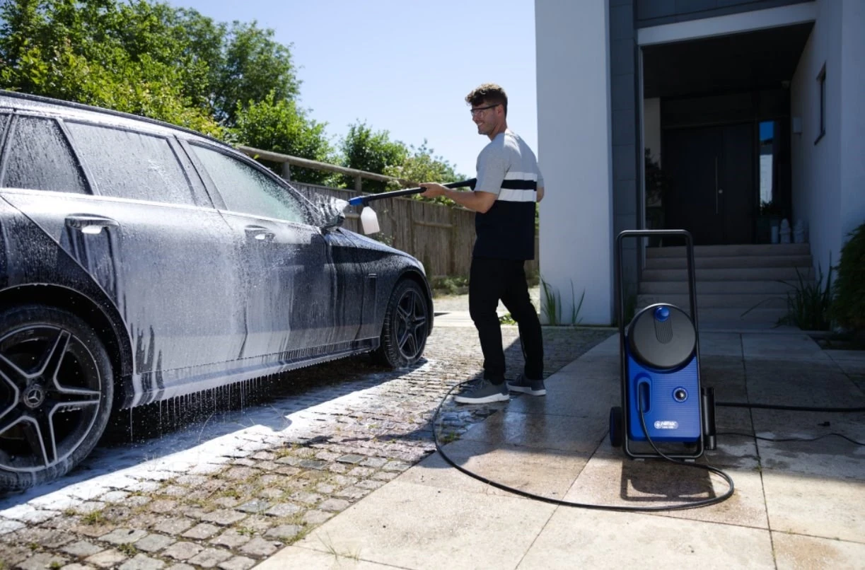 Pastralnik na pritisk Nilfisk Core 140-8 PowerControl EU, 474 l/h, 1800 W, štirje