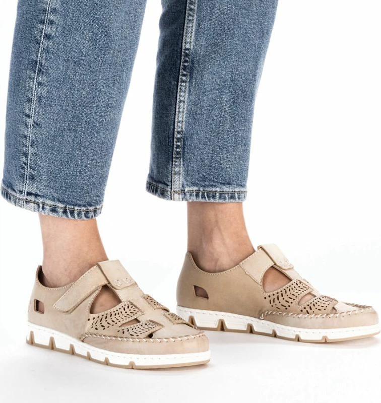 Oprte sandale z ježkom Rieker, ženske