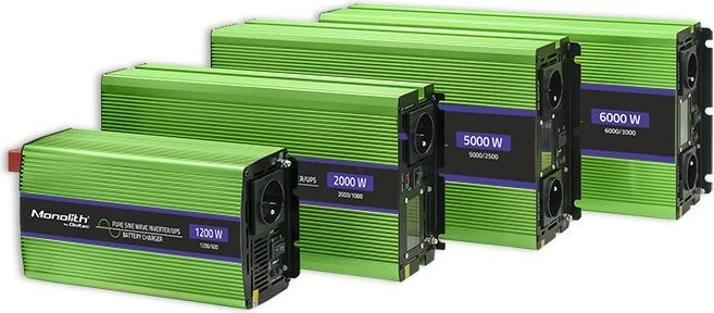 Konverter/pretvornik napetosti 12V v 230V, čist sinus, LCD, Qoltec Monolith 51943, 2000W/4000W, zelen