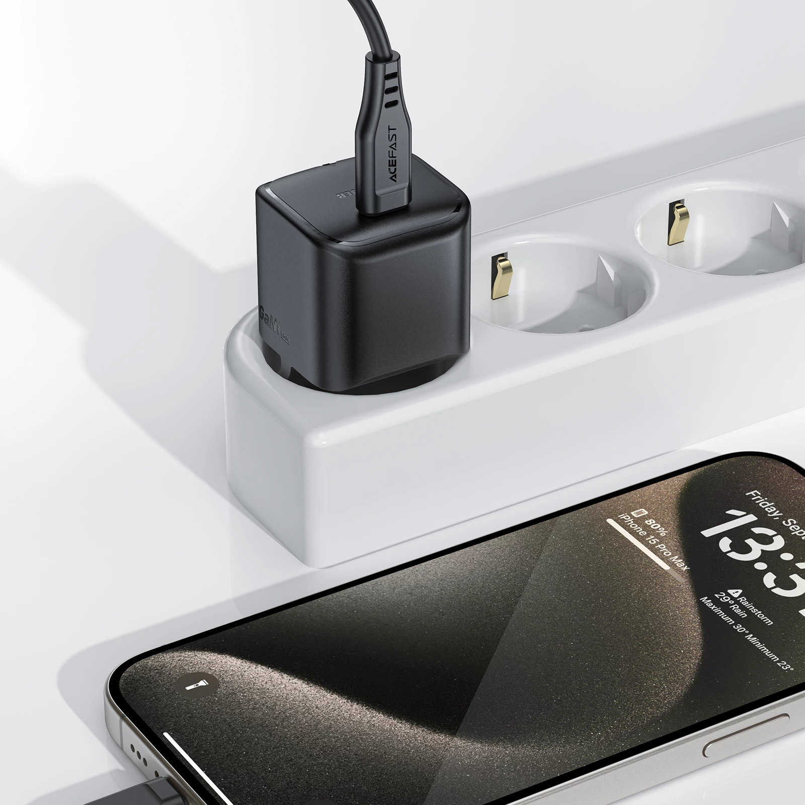 Stenski polnilec GaN Acefast A77, 30W, USB-C, črn