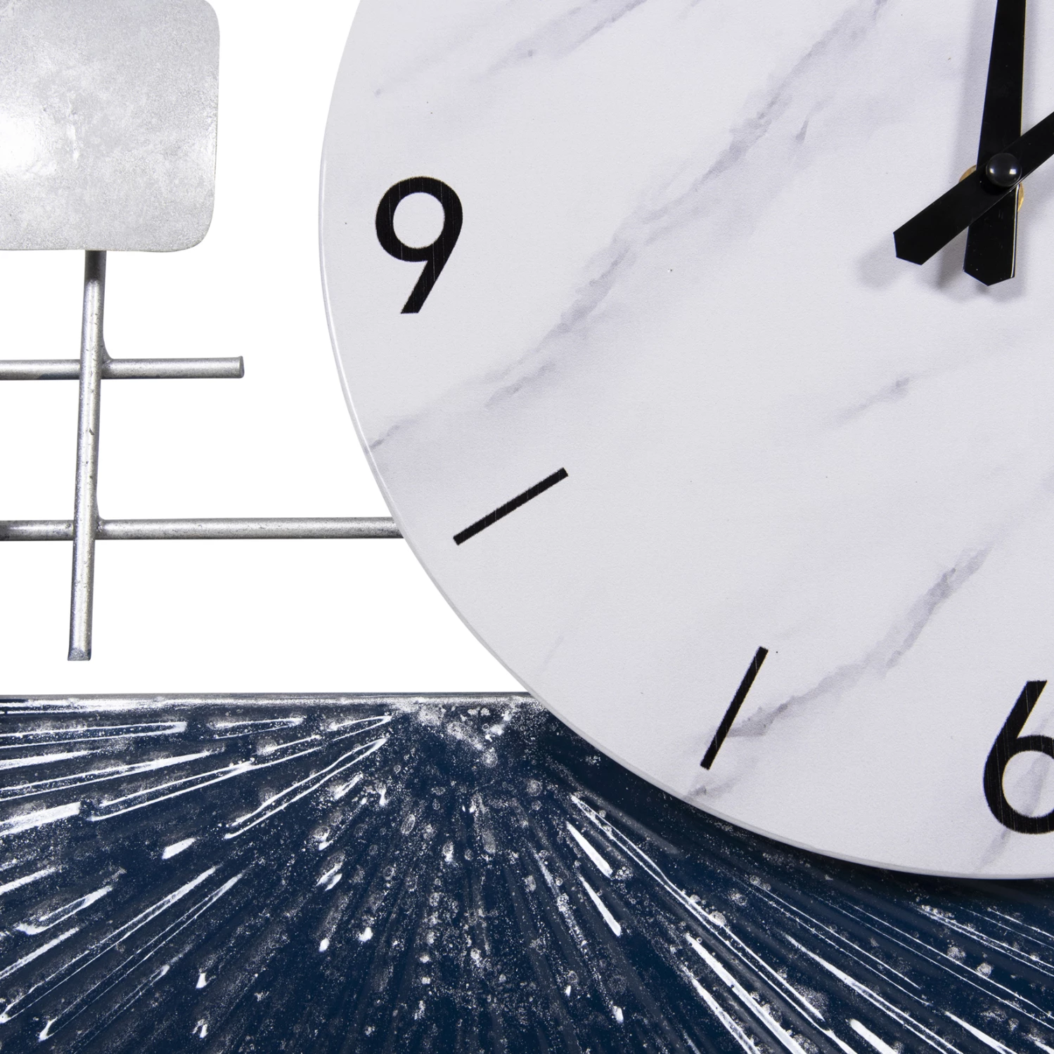 Stenska ura FH4209 kovinska v beli barvi s črnimi kazalci in številkami 92x51Hcm