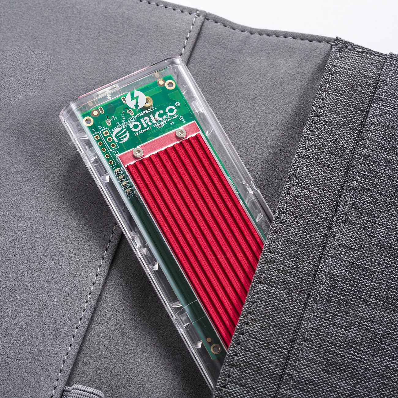 Računalniško ohišje za SSD M.2 NVMe, USB-C, 10 Gb/s, prozorno/rdeče Orico TCM2-C3