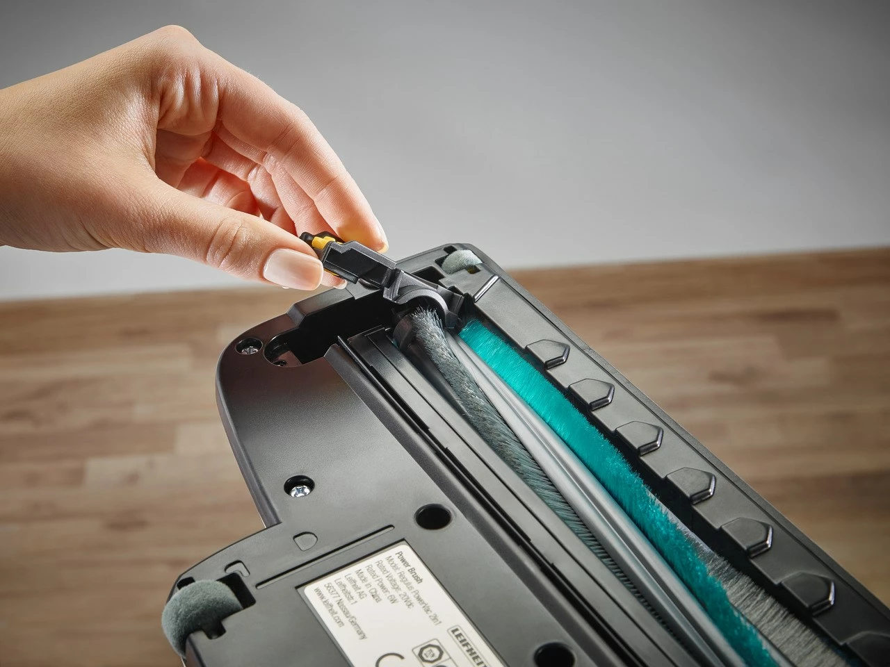 Brezžični sesalnik 2-v-1, brez vrečke, 20V, bel/moder Leifheit PowerVac