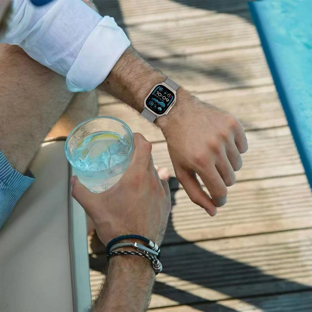 Pašček za pametno uro Tech-Protect Milano za Apple Watch 6/7/8/9/10/SE/Ultra 1/2, 44/45/46/49 mm, titanski