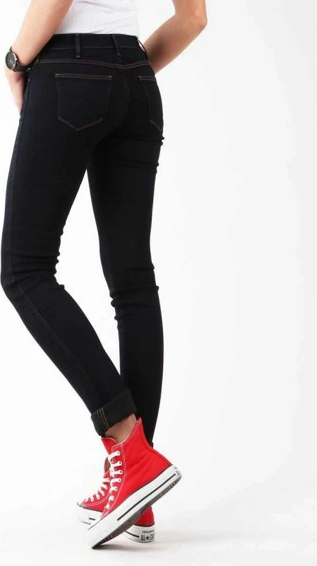 Ozke hlače Wrangler za ženske