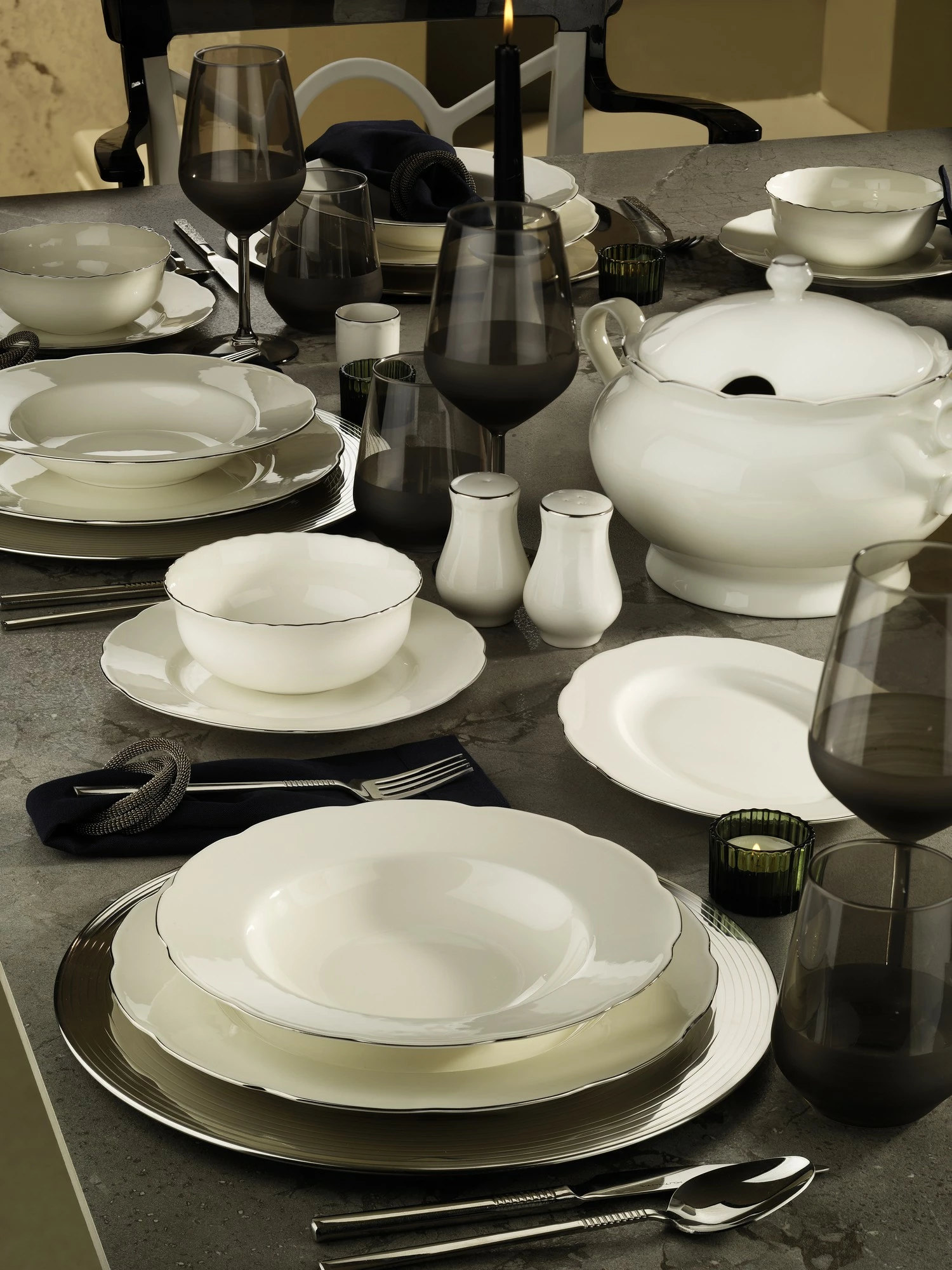 Set jedilnega porcelana, 71 kosov, Hermia Concept BNOLY71YT220