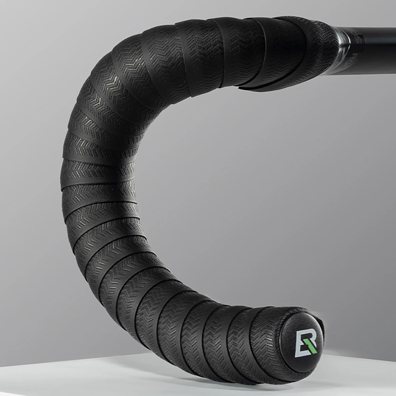 Perforiran silikonski ovitek za krmilo Rockbros 71240004012, 220 cm, oranžen, komplet 2 kosa