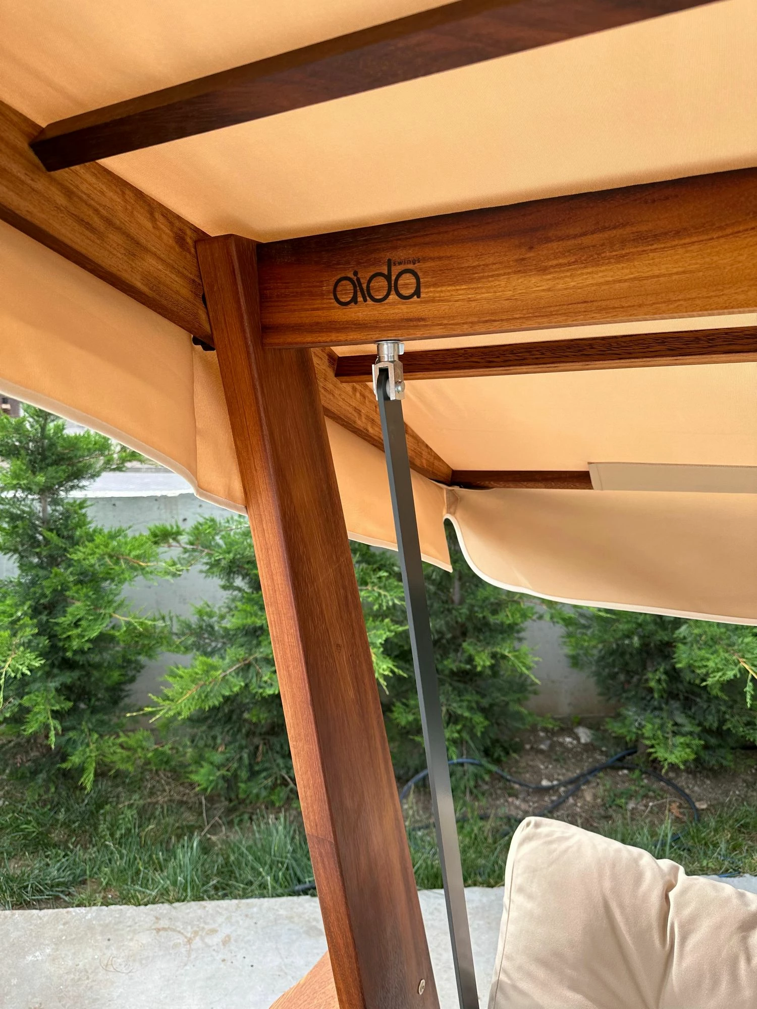 Ljuljajoči vrtni trosed, camel, Skye Decor Sia 2400