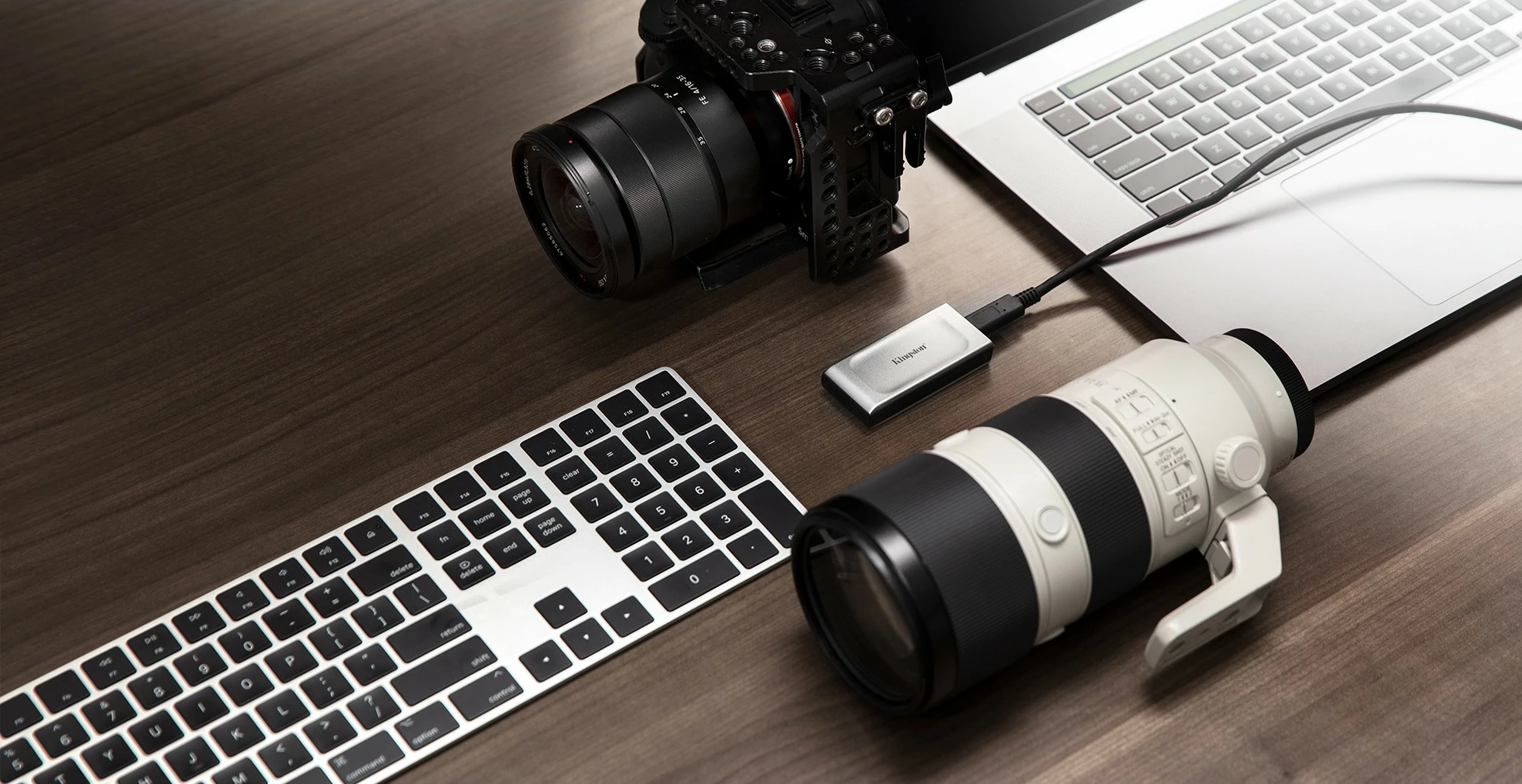 Zunanji SSD 1 TB, USB Type-C, Kingston XS2000, črn, srebrn