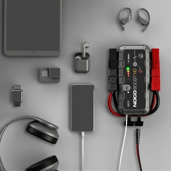 Zaganjalnik za avto NOCO, 12V/USB