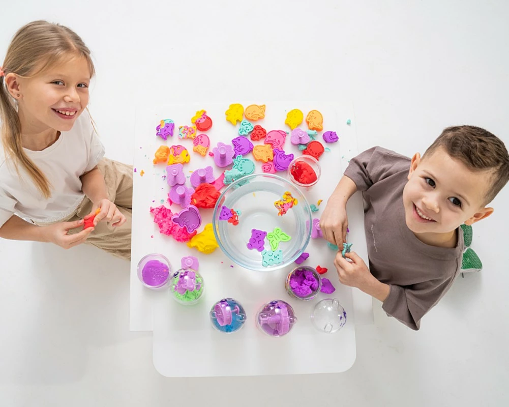 Modelirna masa, Epee Misiolina, 60 g, vijolična, z rumeno obliko