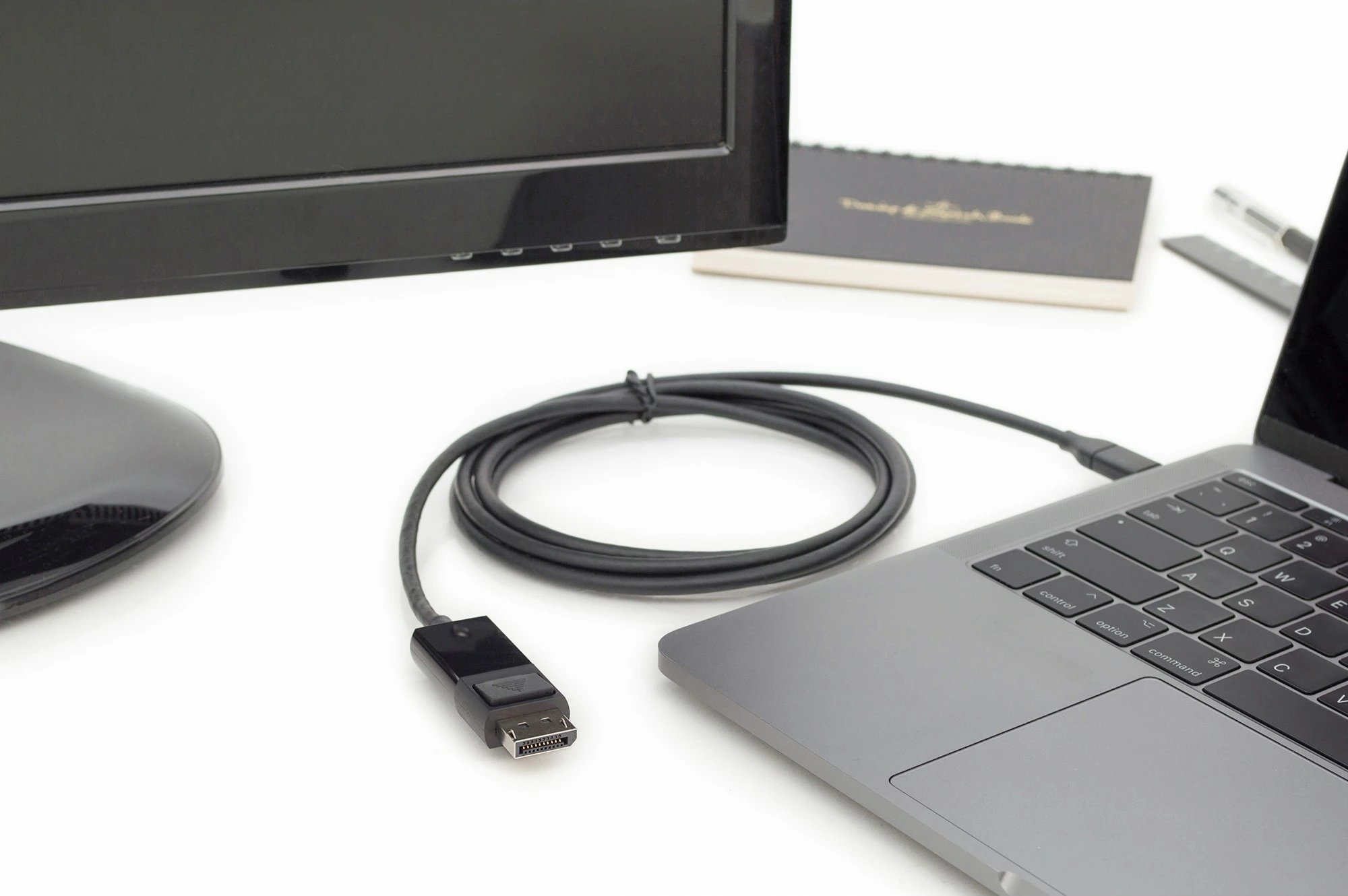 Adapter kabl USB-C na DisplayPort Digitus, 2,0 m, črn
