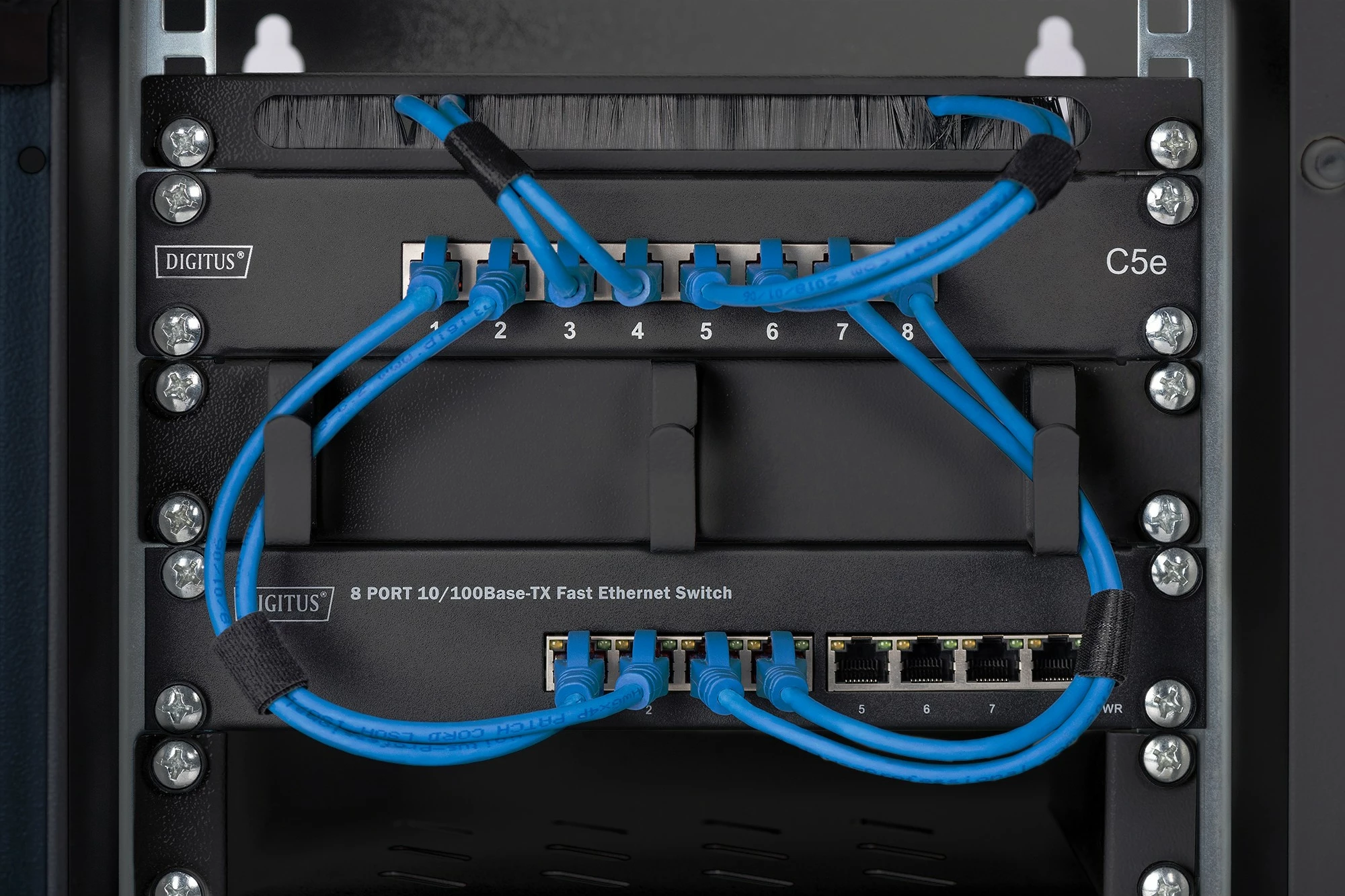 Polica za omaro Digitus 1U 10 palcev, črna