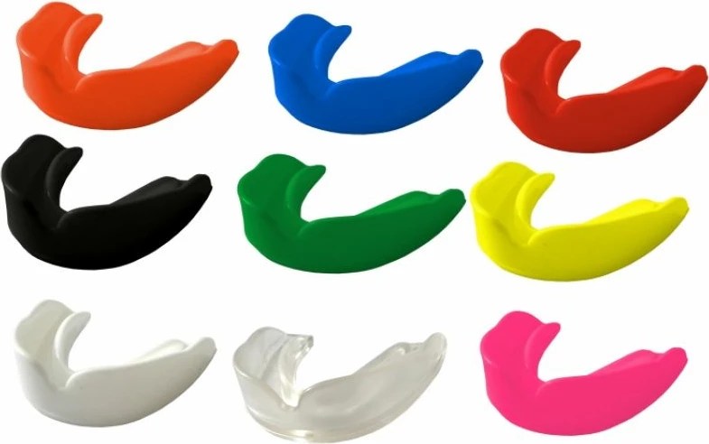 Mouthguard za borilne športe Masters, črn