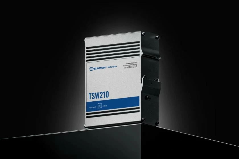 Industrijsko stikalo, 8x GbE PoE+, 2x SFP, DIN RAIL, zadnji panel TELTONIKA TSW210