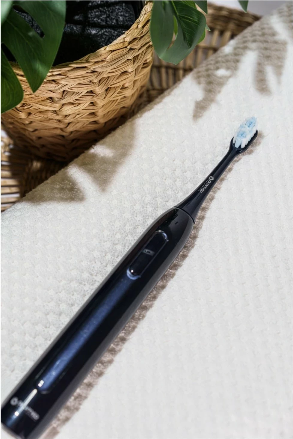 Sonična zobna ščetka Oromed Gold-Smile, 5 načinov čiščenja, IPX7, granatna