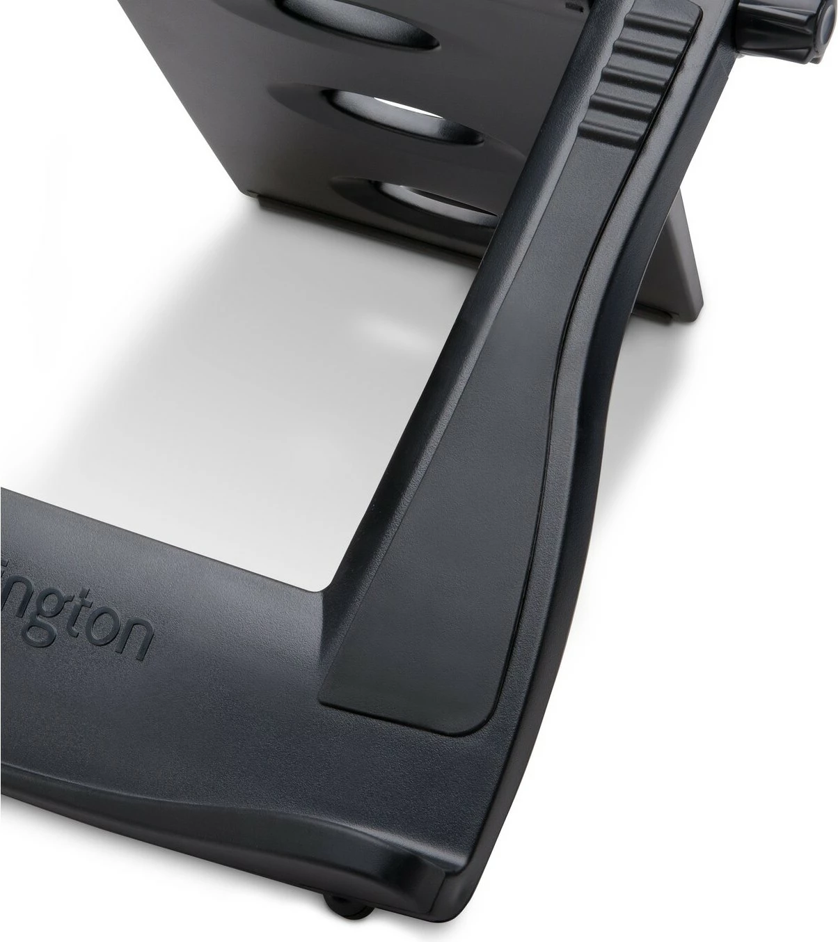 Ergonomski stojalo za prenosnik SmartFit Easy Riser EQ, Kensington, 12–17 inč, črno