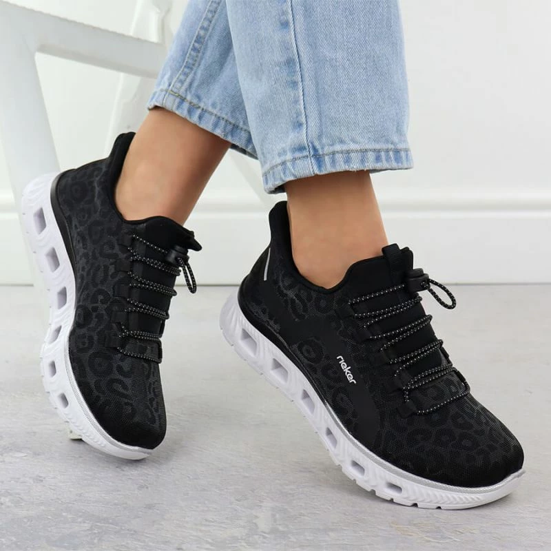 Lifestyle čevelj za ženske Rieker, črni