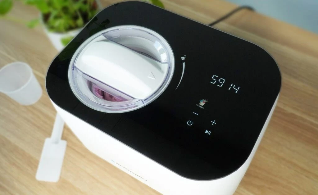 Stroj za sladoled Blaupunkt ICM401, 1 L, bel