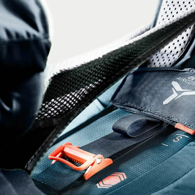 Trekking nahrbtnik Deuter, unisex, modra