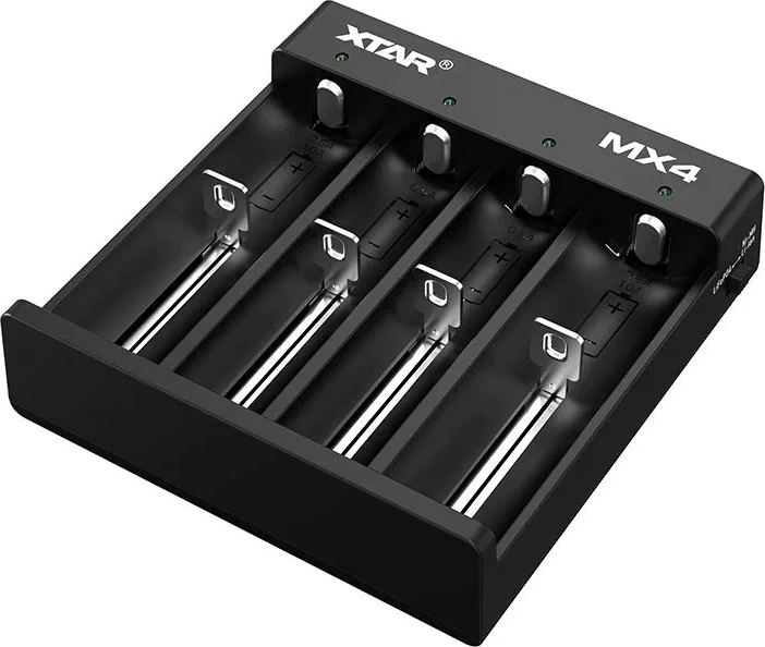 Univerzalni polnilec baterij XTAR MX4, 4 reže, črn
