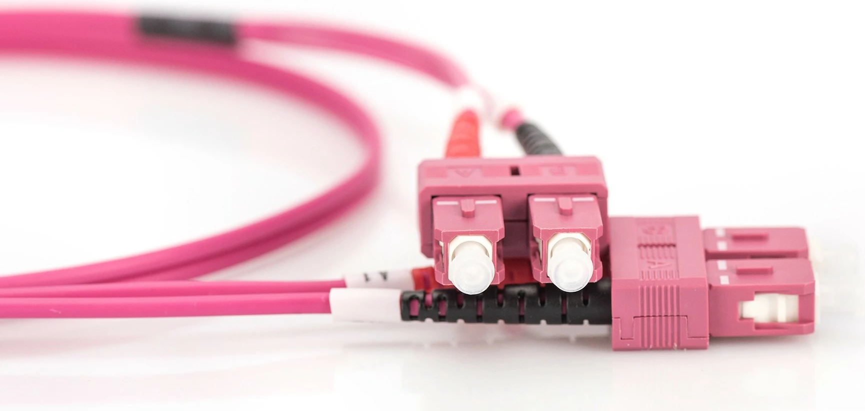 Optični kabel OM4 SC/SC 3 m, večbarven Digitus